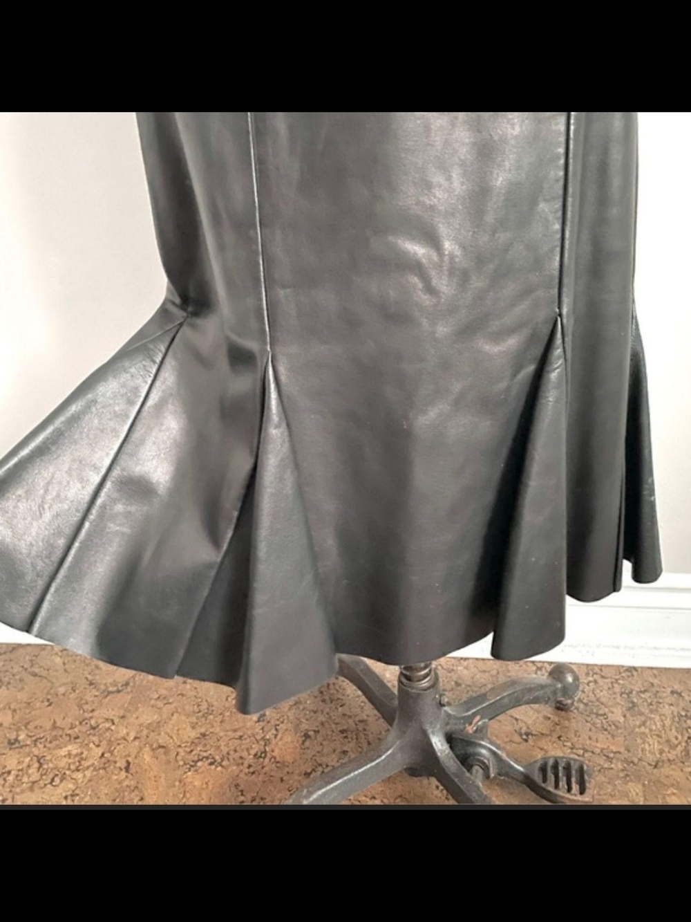 Vintage Danier Genuine Leather Skirt Size 6 - Picture 3 of 6